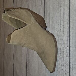 Steve Madden Women's Camryn Suede Booties w/ Block Heels Tan Size 8